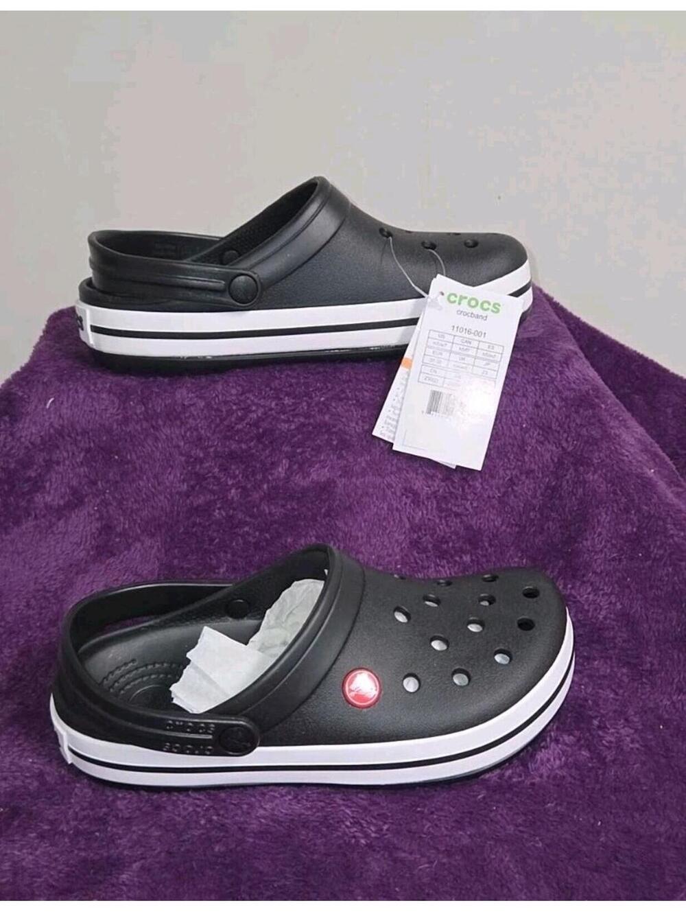 Crocs Unisex Crocband Clog Black Size Men's 5 Women's 7 NWT